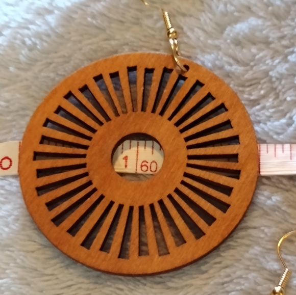 NIB 2 XL Pair Wood Earrings, Very Lightweight, Round & Teardrop Dangle - Picture 3 of 9